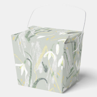 First flowers, snowholes favour box