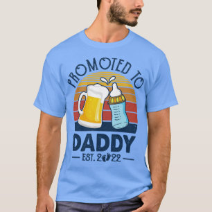 First Time Dad Promoted To Daddy 2022 Fathers Day T-Shirt