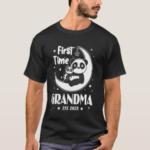 First Time Grandma EST. 2025 Mother's Day Cute Hea T-Shirt