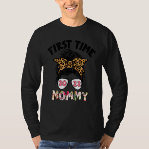 First Time Mummy 2022 Pregnancy Announcement New M T-Shirt