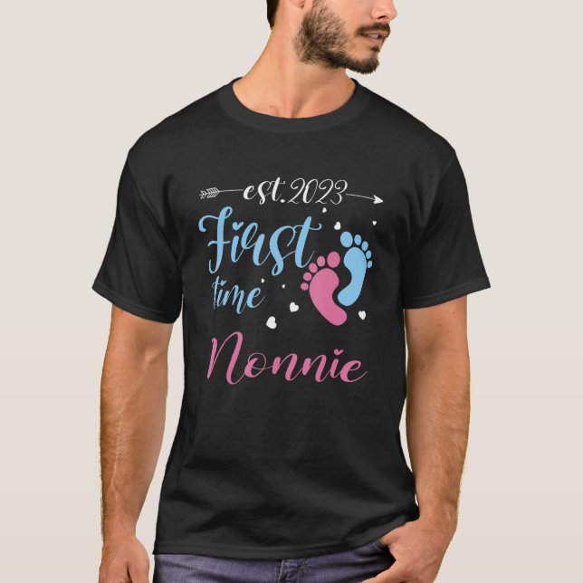 First Time Nonnie 2023 Pregnancy Announcement New  T-Shirt (Front)