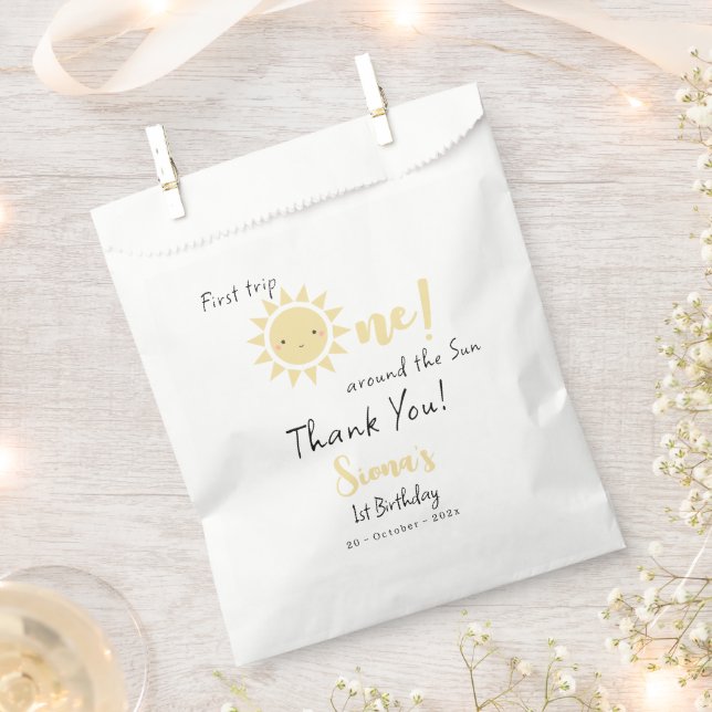 First Trip Around The Sun Cute 1st Birthday Favour Bags (Clipped)