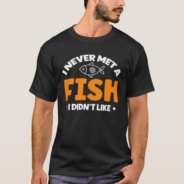 Fish Scuba Diving Snorkeling Water Diver T-Shirt (Front)