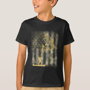 Fisherman B Fishing Camo Us Flag 4th Of July Patri T-Shirt