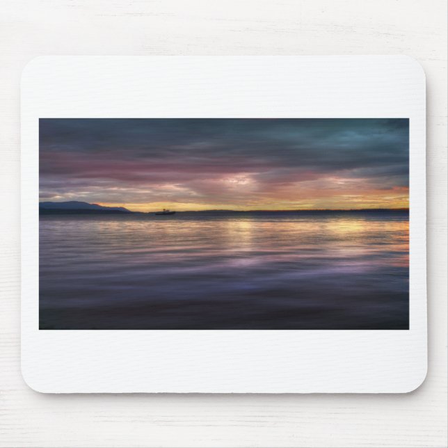 Fisherman returns mouse mat (Front)