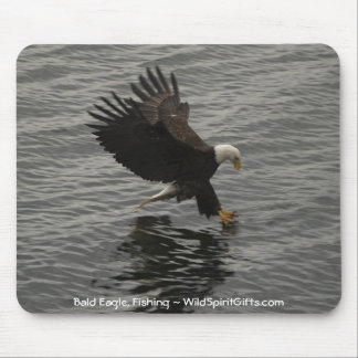 Fishing Bald Eagle Gift Set Mouse Mat