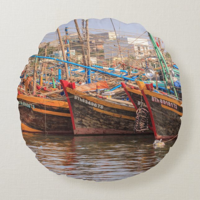 Fishing fleet round cushion (Front)