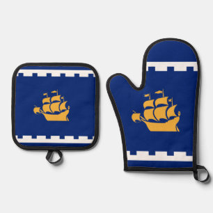 Flag of Quebec City Serving Tray Oven Mitt & Pot Holder Set