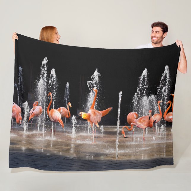 FLAMINGO FOUNTAIN FLEECE BLANKET (In Situ)