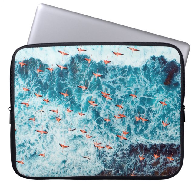 Flamingos flying on the beach of caribbean sea, Lo Laptop Sleeve (Front)