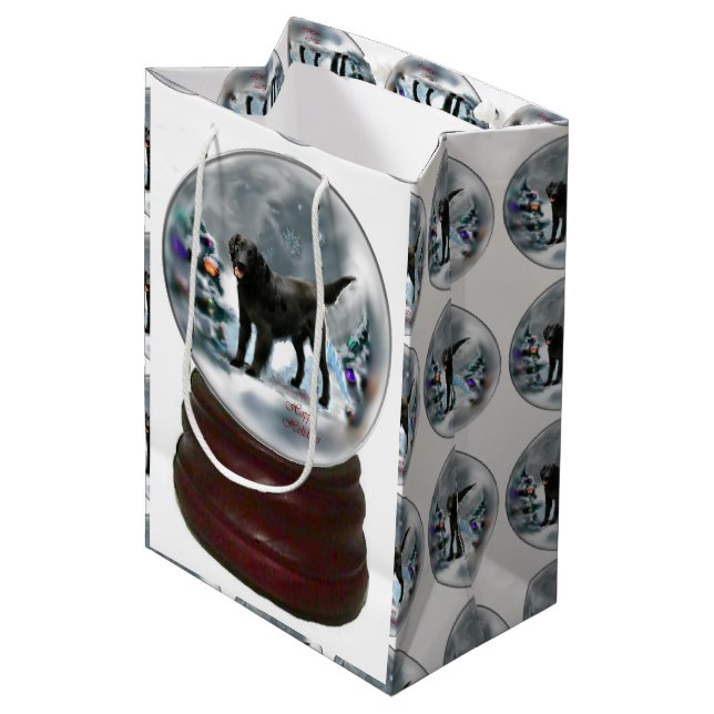 Flat-Coated Retriever Christmas Medium Gift Bag (Front Angled)