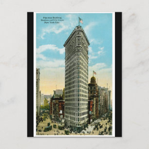 Flat Iron Building. Broadway and Fifth Ave. NYC Postcard