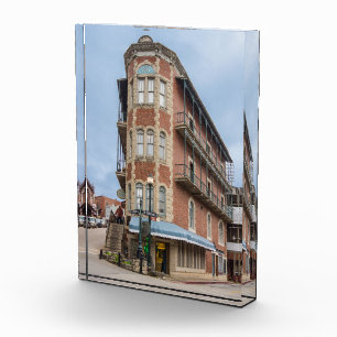 Flatiron Flats Eureka Photo Block