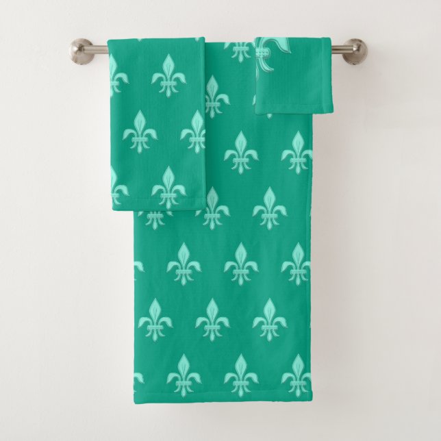 Fleur de Lis in Light Aqua on Turquoise Bath Towel Set (Insitu)