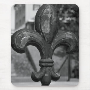 Fleur de lis mouse mat
