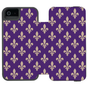 Fleur de Lis Pattern, Royal French Cream on Purple Incipio Watson™ iPhone 5 Wallet Case