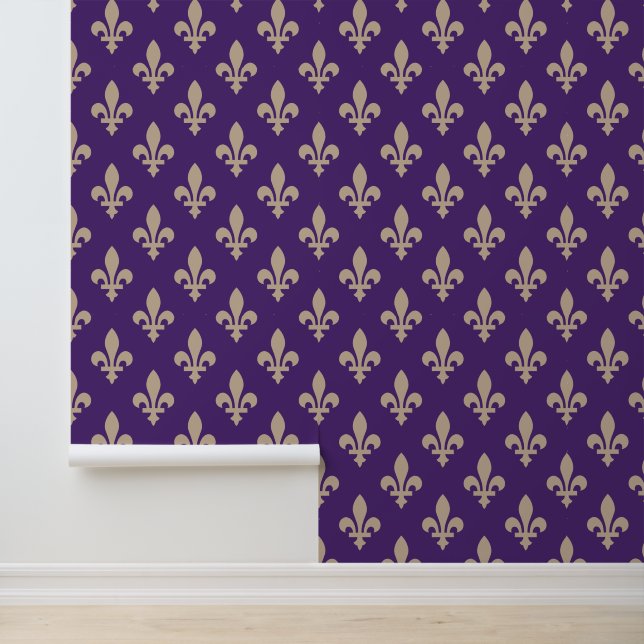 Fleur de Lis Pattern, Royal French Cream on Purple Wallpaper (Application)
