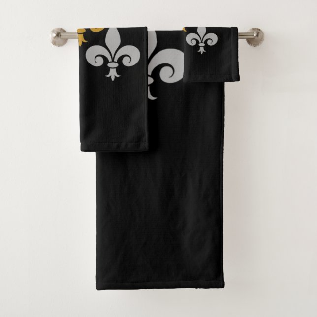 Fleur de Lys Towel (Insitu)