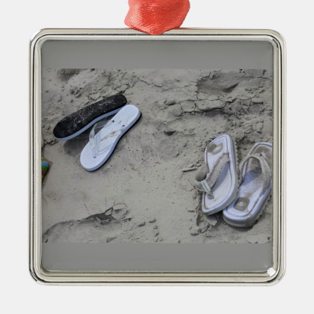 FLIP FLOPS BEACHY CHRISTMAS ORNAMENT (Front)