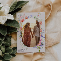 Flirty Floral Meadow | Summer Wedding Photo