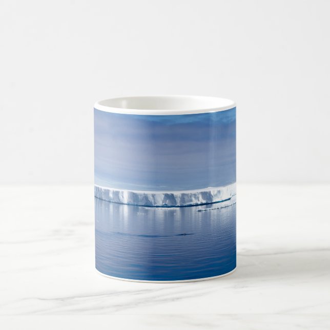 Floating iceberg coffee mug (Center)