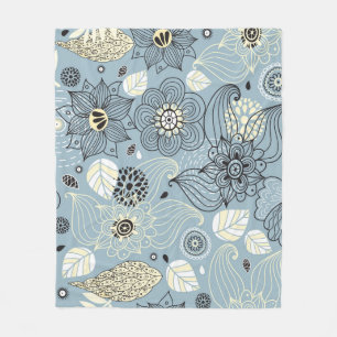 Floral Autumn: Elegant Seasonal Design Fleece Blanket