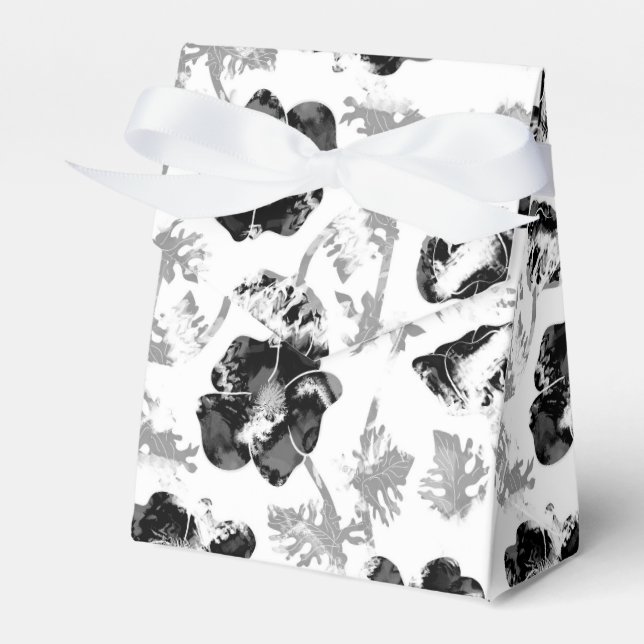 Floral, black and white favour box (Front Side)