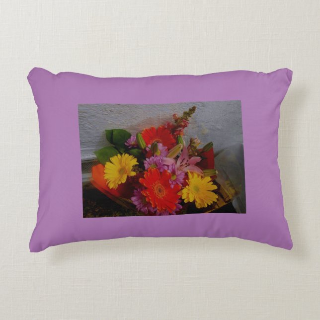 floral bouquet decorative cushion (Front)