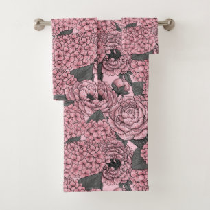 Floral bouquet in pink bath towel set