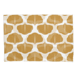 Floral damask: vintage seamless pattern. pillowcase