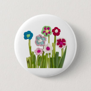 floral decoration 6 cm round badge