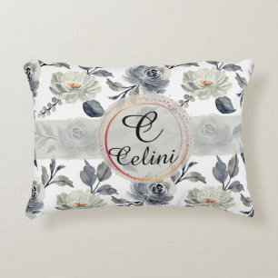 Floral Elegance: A Stunning Watercolor Pattern Decorative Cushion