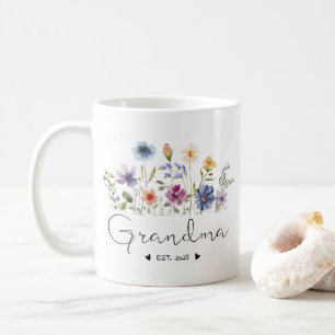 Floral Grandma Baby Announcement Gifts Est 2025 Coffee Mug