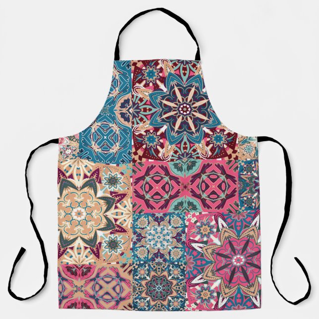 Floral patchwork: vintage chequered pattern. apron (Front)