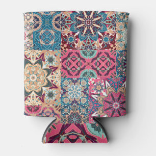 Floral patchwork: vintage chequered pattern. can cooler