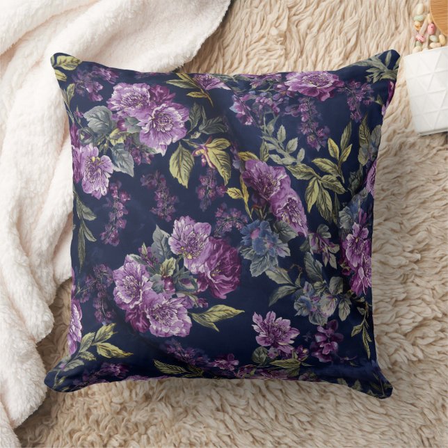 Floral Pattern Throw Pillows (Blanket)