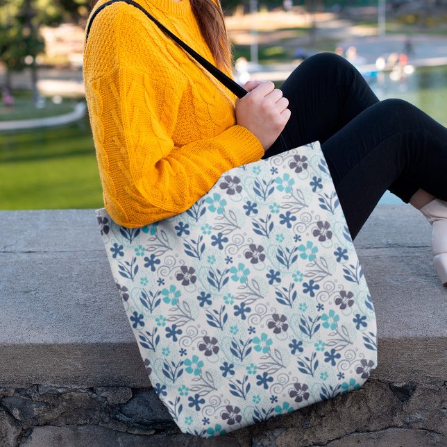 Floral Pattern Tote Bag (Creator Uploaded)