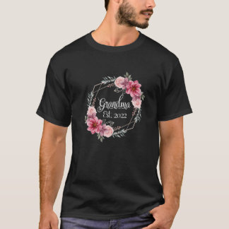 Floral Promoted To Grandma Soon To Be Grandma Moth T-Shirt