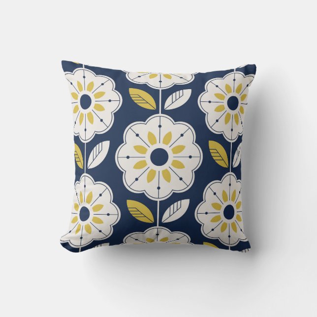 Floral Scandinavian Style Seamless Pattern Cushion (Front)