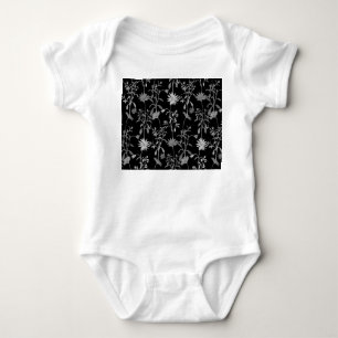 Floral vintage: seamless invitation background. baby bodysuit