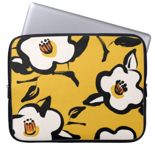 Floral Vintage yellow pattern with sketchy hand dr Laptop Sleeve