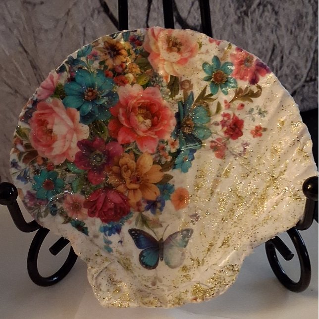 Florals & Butterflies  Tissue Paper (Creator Uploaded)