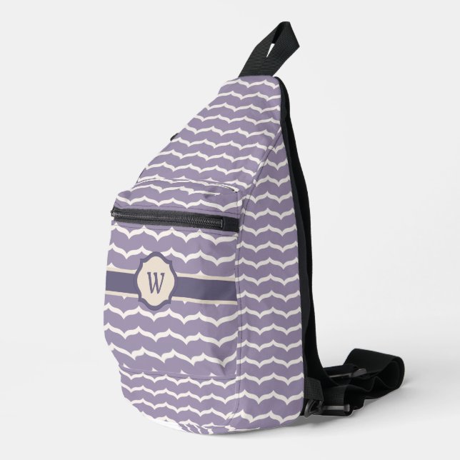 Flourished Zigzag Sling Bag (Right Corner)