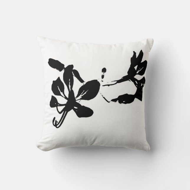 Flower, black and white cushion (Front)