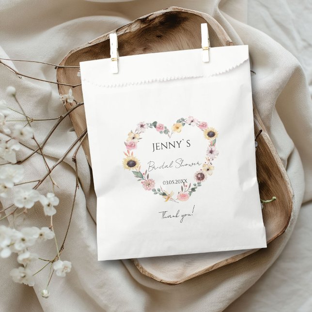 Flower-Heart Wedding Bridal Shower Favour Bags (Flower-Heart Bridal Shower Favor Bag with your name and date.)