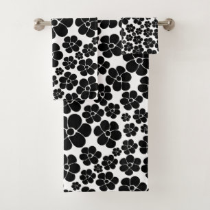 Flower Pattern - Black and White Bath Towel Set