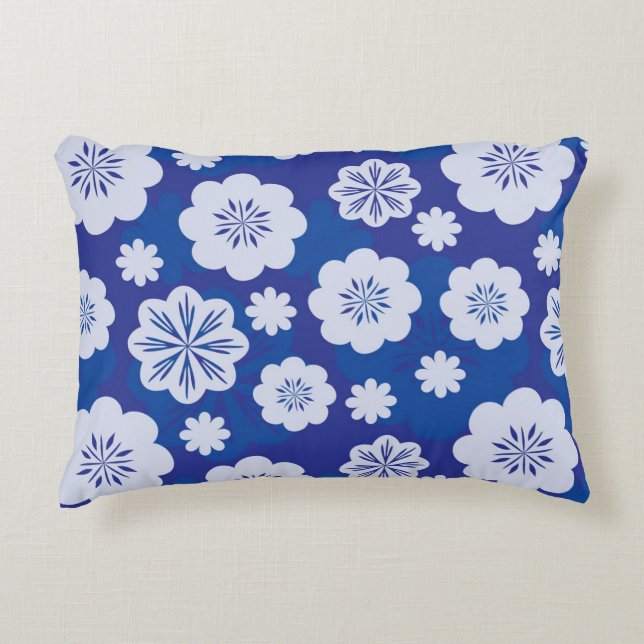 flower pattern decorative cushion (Front)