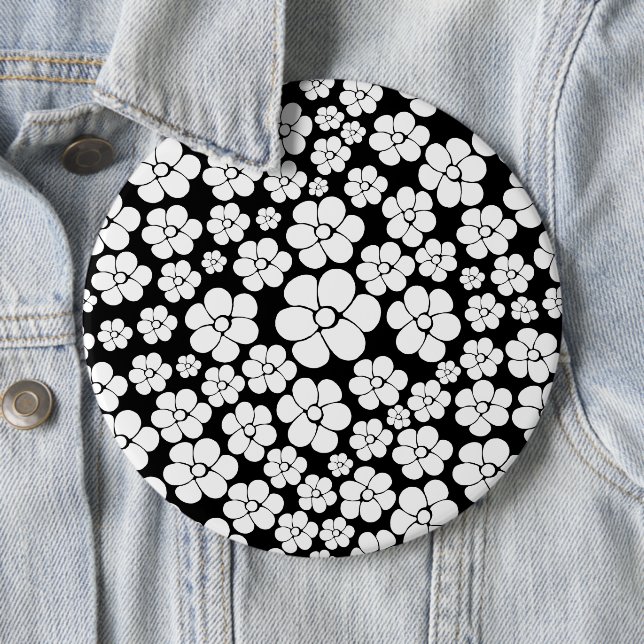 Flower Pattern - White on Black 6 Cm Round Badge (In Situ)