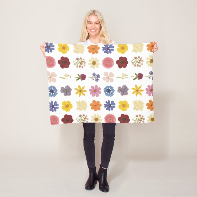 Flower Power Fleece Blanket (In Situ)