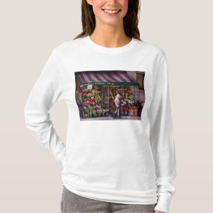 Flower Shop - NY - Chelsea - Hudson Flower Shop T-Shirt